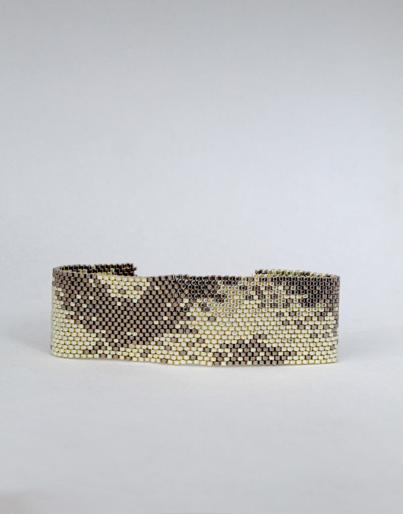 Pulsera en Miyuki con broche de plata